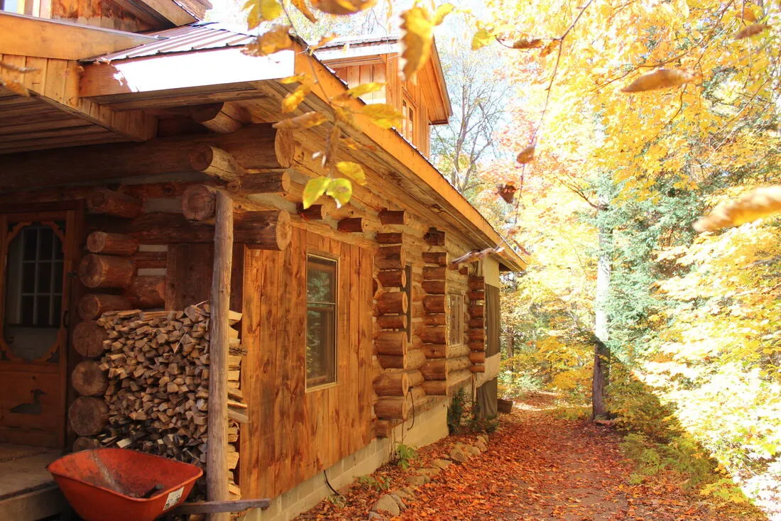 Algonquin Visitor Centre — stop on the Algonquin Park & Ragged Falls: Hike & Canoe day trip